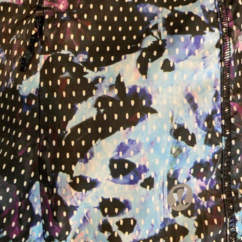 Lululemon Packable Light Weight Running Jacket - image 5